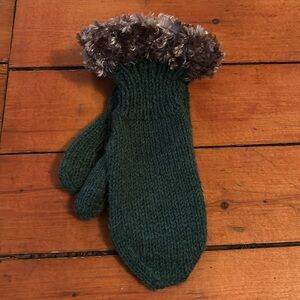 Handmade wool mittens with brown wool details. Handmade, holiday, outdoor.